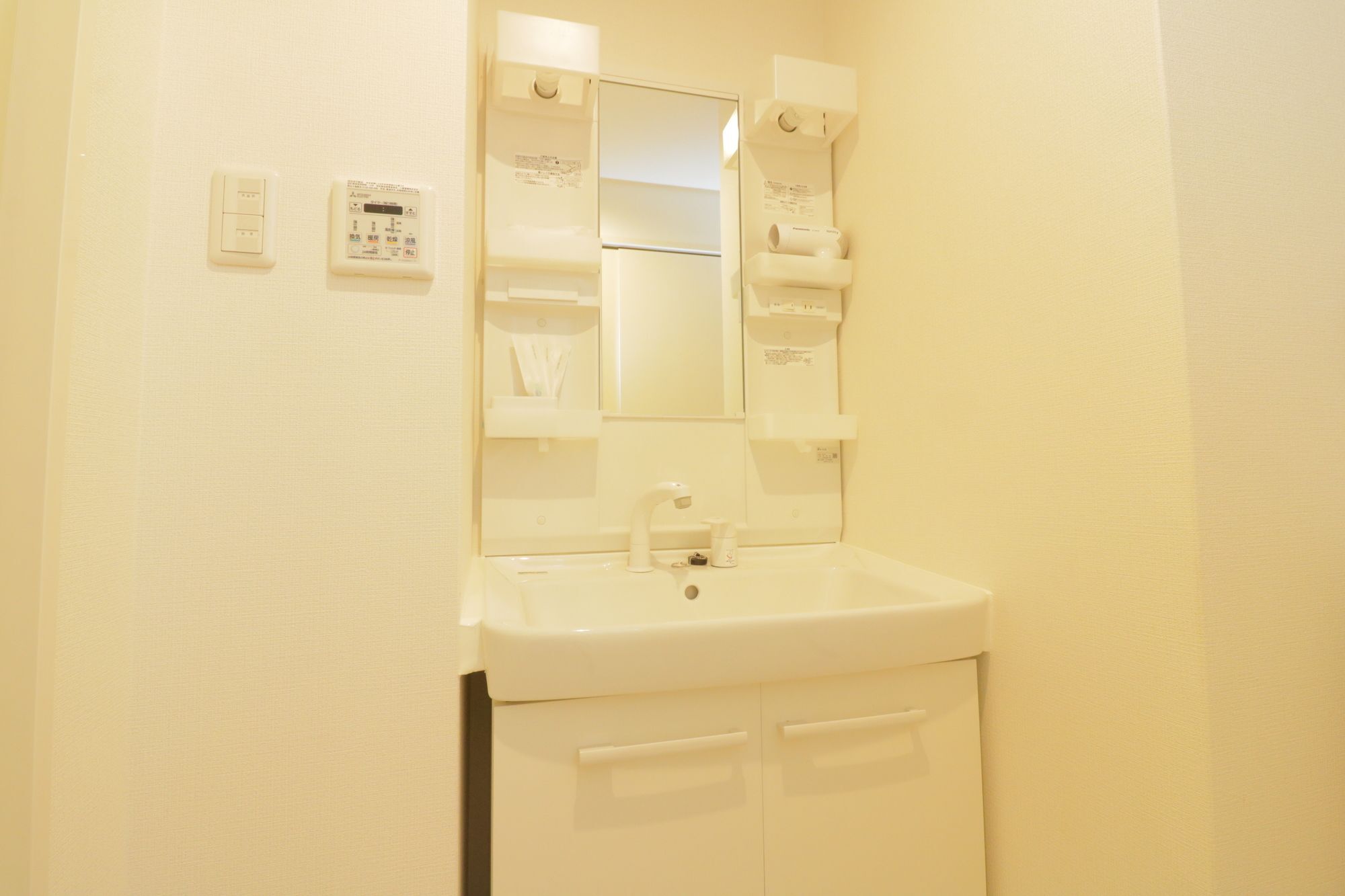 Hg Cozy Hotel No 49 京セラドーム前 Osaka Exterior photo